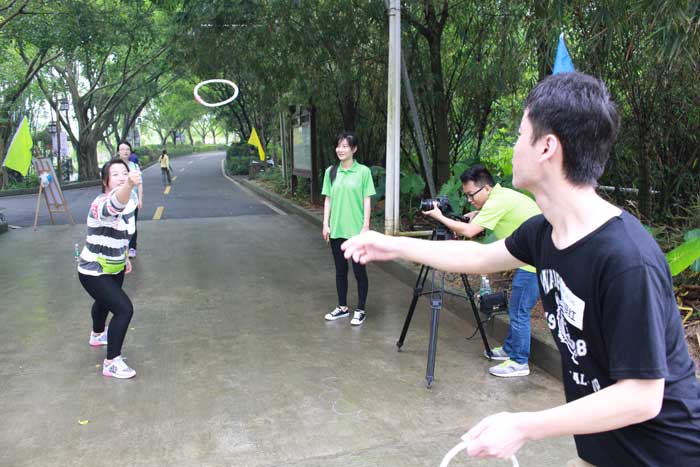 2016應(yīng)屆大學(xué)生春季戶外活動(dòng)之游戲環(huán)節(jié).jpg